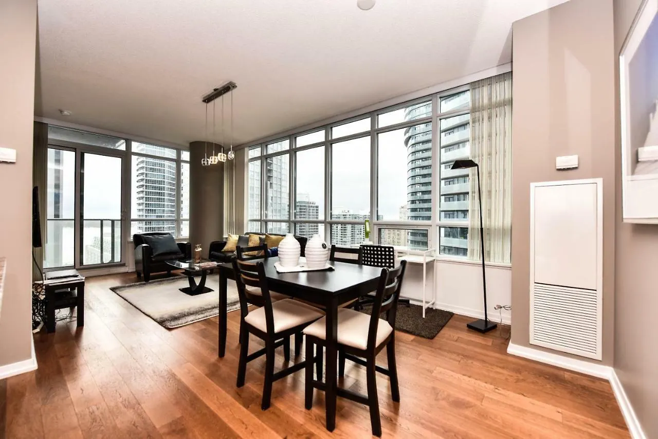 Sarkar Suites - Maple Leaf Square Toronto 0*,  Canada
