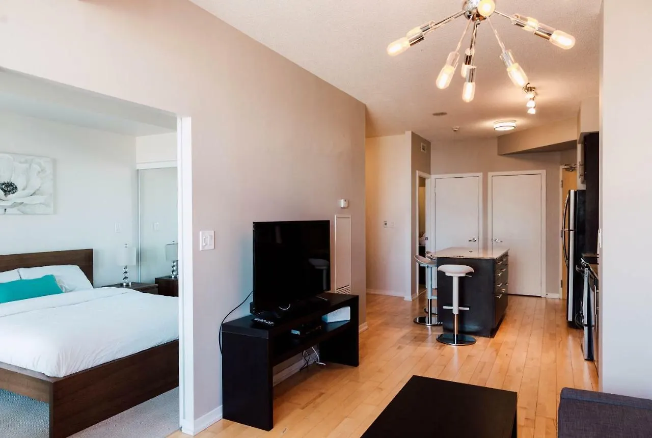 Sarkar Suites - Maple Leaf Square Toronto Apartment
