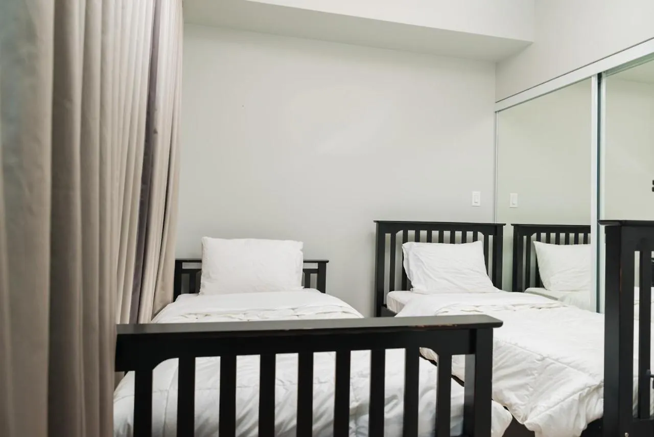 Sarkar Suites - Maple Leaf Square Toronto 0*,  Canada
