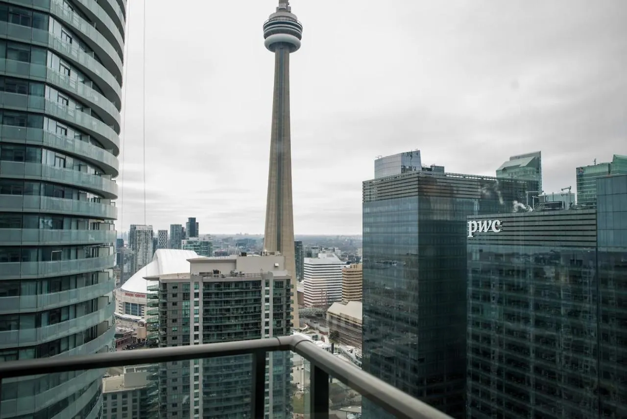 Sarkar Suites - Maple Leaf Square Toronto Apartment